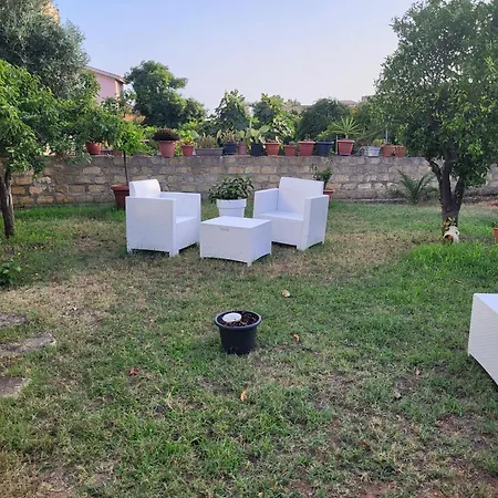 Pensión Casa Villaggio Pirandello *
